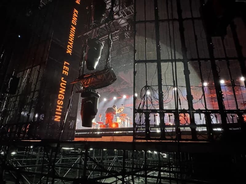 A backstage view of the CNBLUE stage